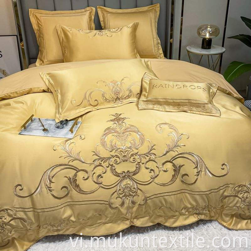  Cotton Embroidery Bedding Set